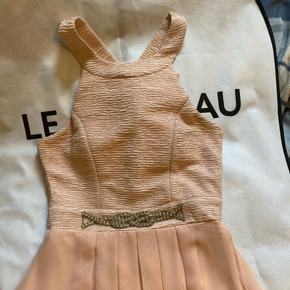 Formal/Prom dress - Picture 3 of 8